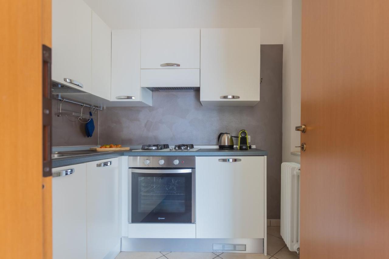 Blue Bliss Apartment By Rent All Como Colonno Eksteriør billede